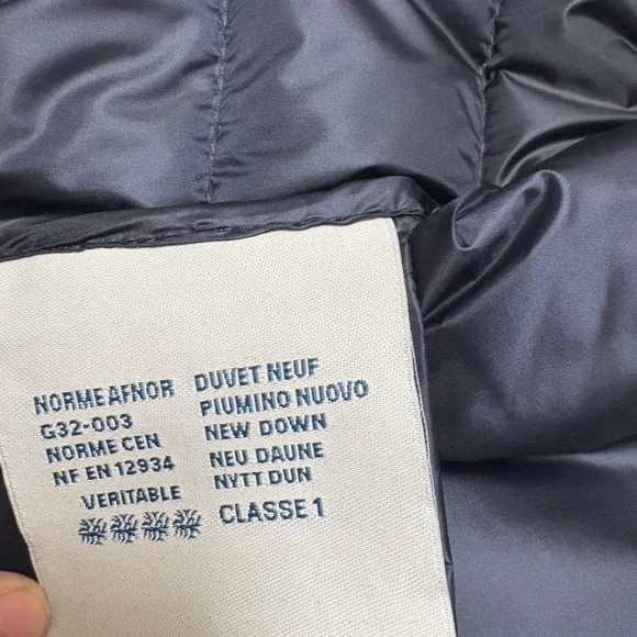 Moncler Navy Longue Saison Puffer Vest For Women — NWOT - Size 4 - Picture 7 of 8